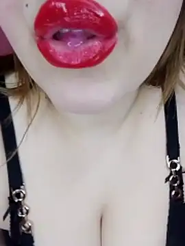 Snapshot of sexy-mariya chatting on 8, 4, 2026 sexy-mariya online show from 8, 4, 2026
