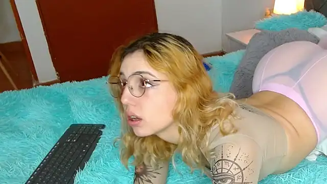 Thea Aphros  online show from 9, 10, 2025