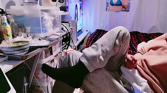 Im IVE LOVE online show from 10, 12, 2024