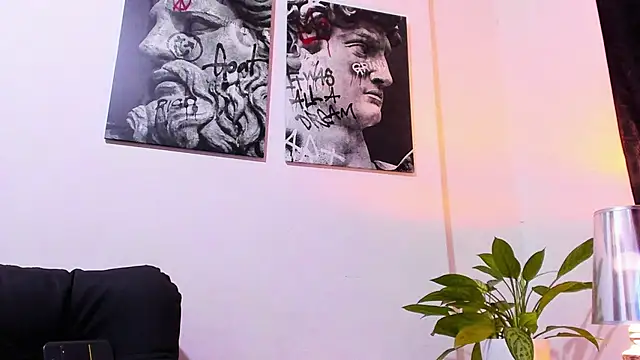 CruzVega online show from 5, 10, 2025