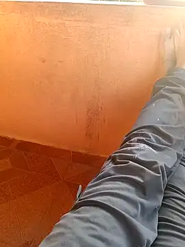 Snapshot of 1010SumiT chatting on 4, 12, 2025 1010SumiT online show from 4, 12, 2025