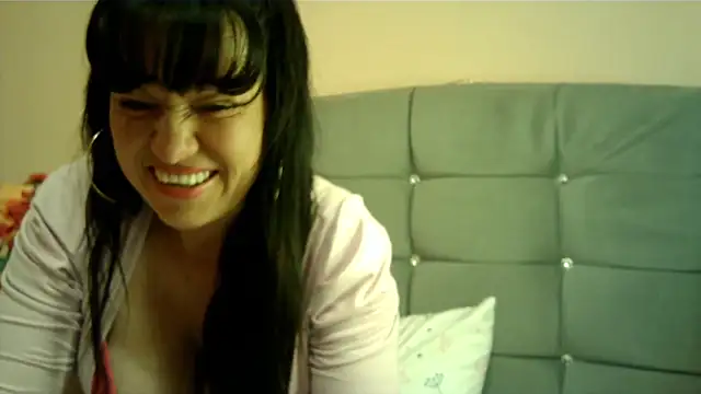 taylor198115 online show from 5, 12, 2025