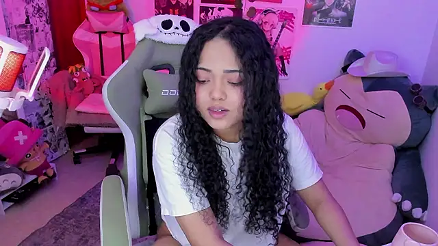 Snapshot of anyburkee chatting on 5, 3, 2026 anyburkee online show from 5, 3, 2026