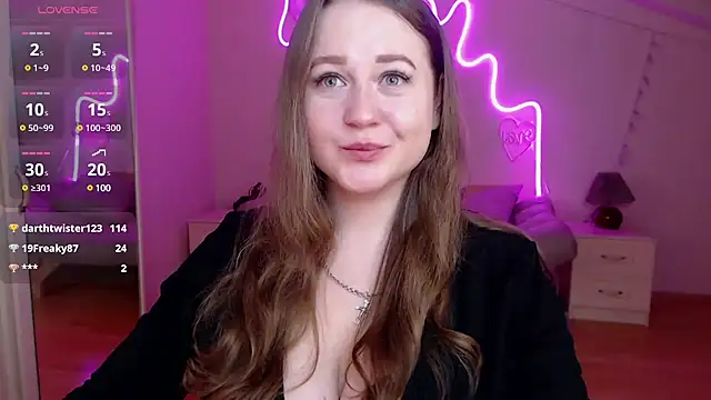 Snapshot of LizzyShine chatting on 16, 3, 2025 LizzyShine online show from 16, 3, 2025