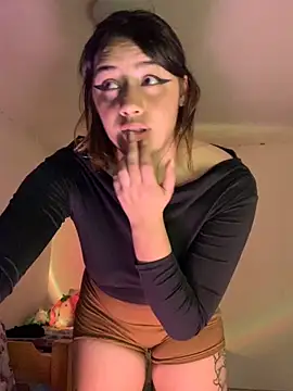 Miss oliviaa online show from 13, 11, 2025