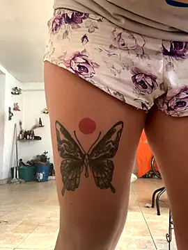 Miss oliviaa online show from 3, 12, 2025