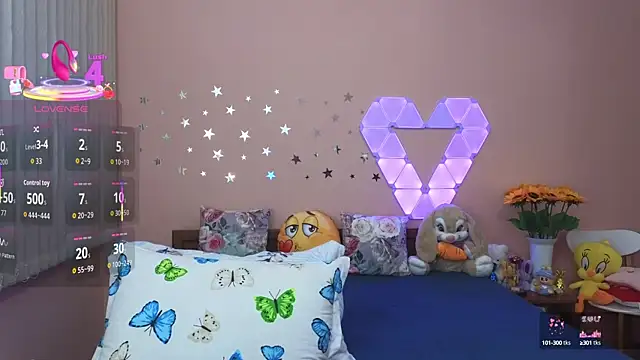 Snapshot of _Loves_ chatting on 27, 9, 2025  Loves  online show from 27, 9, 2025
