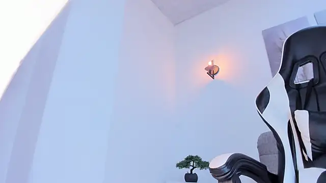 Brittany cute18 online show from 22, 3, 2025