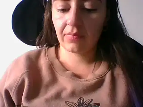  karlie kloss  online show from 23, 1, 2025