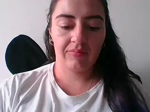  karlie kloss  online show from 24, 1, 2025