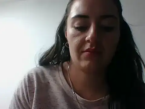  karlie kloss  online show from 28, 1, 2025