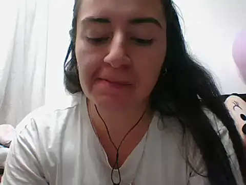  karlie kloss  online show from 19, 2, 2025