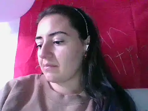  karlie kloss  online show from 21, 2, 2025