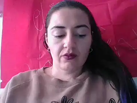  karlie kloss  online show from 28, 2, 2025