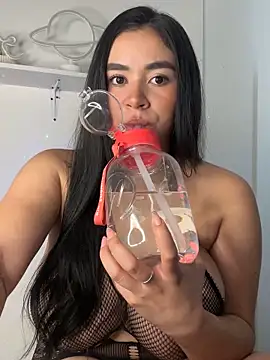 Snapshot of kristynmassey chatting on 12, 3, 2026 kristynmassey online show from 12, 3, 2026