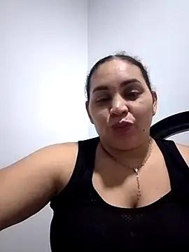 Snapshot of MirandaSoto chatting on 18, 1, 2025 MirandaSoto online show from 18, 1, 2025