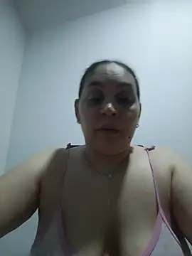 MirandaSoto online show from 15, 7, 2026