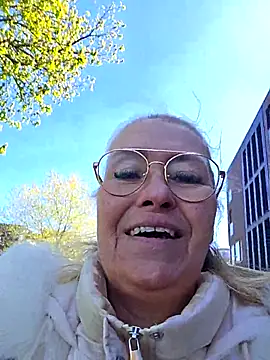 Snapshot of lisalustjouw chatting on 29, 4, 2026 lisalustjouw online show from 29, 4, 2026