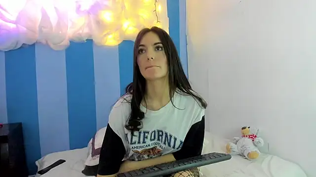 britny clouds online show from 30, 12, 2024