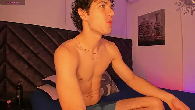 Luca ferrer  online show from 13, 12, 2024