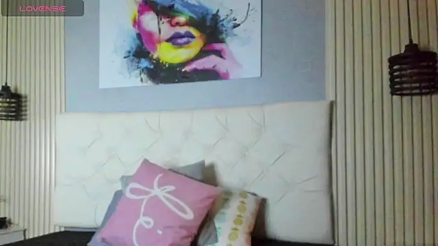 nicole  parker1 online show from 18, 1, 2025