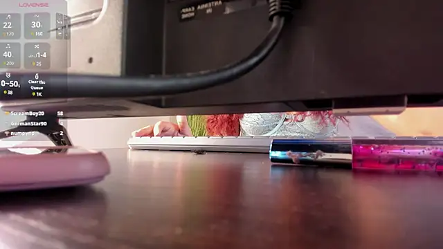 Snapshot of lindaa_natashaa chatting on 24, 12, 2024 lindaa natashaa online show from 24, 12, 2024