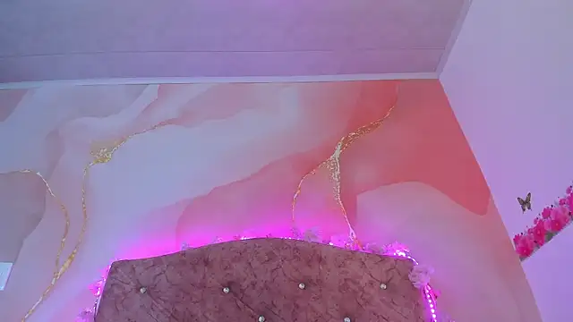 Snapshot of Bella__sweet chatting on 5, 2, 2025 Bella sweet online show from 5, 2, 2025