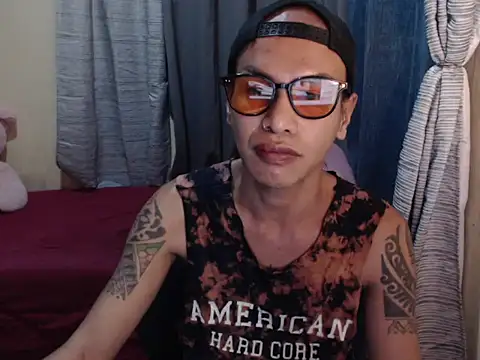 Snapshot of Indaypakay_ts chatting on 5, 2, 2026 Indaypakay ts online show from 5, 2, 2026