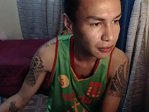 Snapshot of Indaypakay_ts chatting on 24, 4, 2026 Indaypakay ts online show from 24, 4, 2026