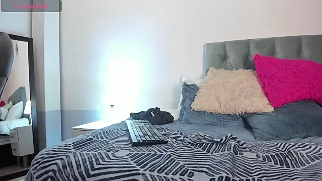 Nami sunny online show from 6, 3, 2025