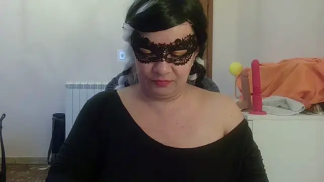 Ninalapiccolina online show from 1, 12, 2025