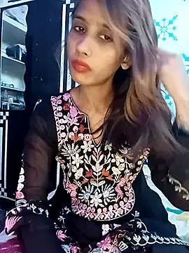 zoya khan25 online show from 16, 3, 2025