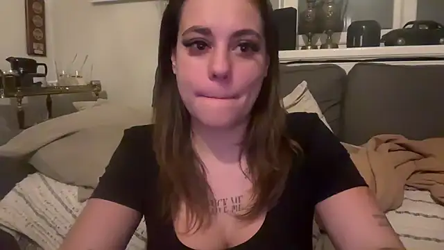 Dif-tjejen online show from 2, 12, 2025