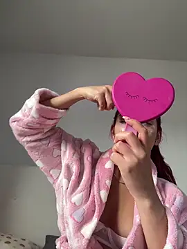 julialupato1606 online show from 12, 2, 2025