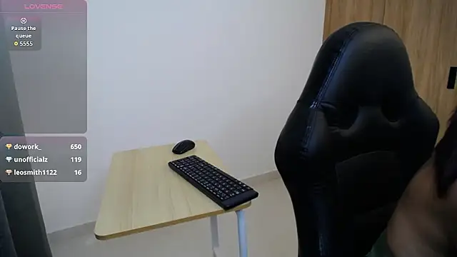 Snapshot of karoll_marquez chatting on 3, 2, 2026 karoll marquez online show from 3, 2, 2026