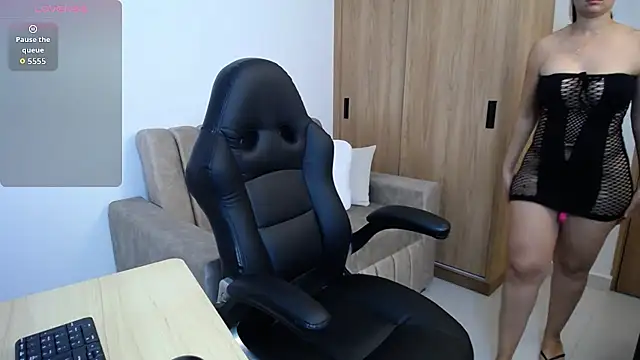 Snapshot of karoll_marquez chatting on 24, 3, 2026 karoll marquez online show from 24, 3, 2026