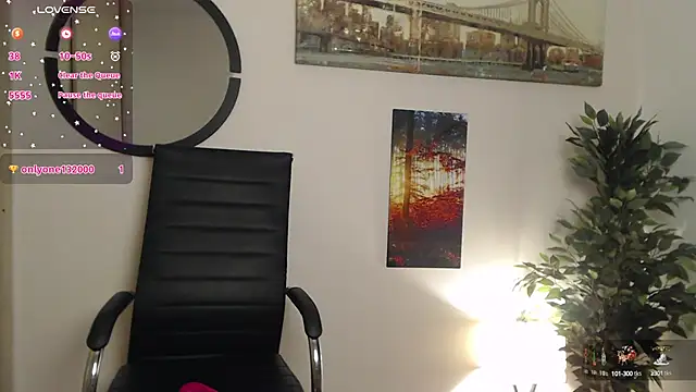 Snapshot of Elena_Ruiz chatting on 17, 12, 2024 Elena Ruiz online show from 17, 12, 2024