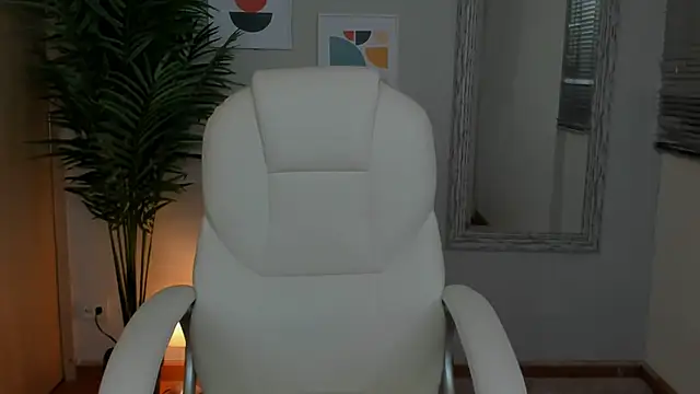 Snapshot of Elena_Ruiz chatting on 27, 12, 2024 Elena Ruiz online show from 27, 12, 2024