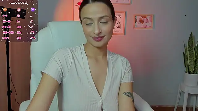 Snapshot of Elena_Ruiz chatting on 22, 2, 2025 Elena Ruiz online show from 22, 2, 2025