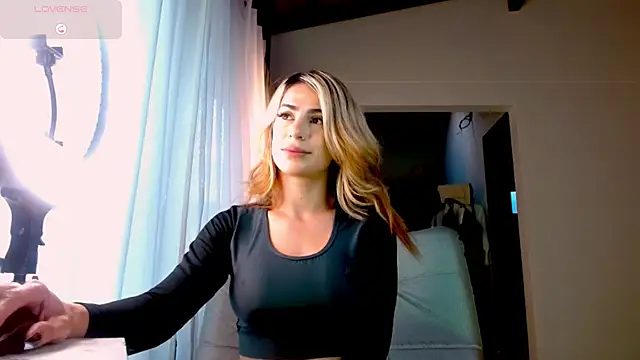 Snapshot of greyslopez chatting on 16, 1, 2025 greyslopez online show from 16, 1, 2025