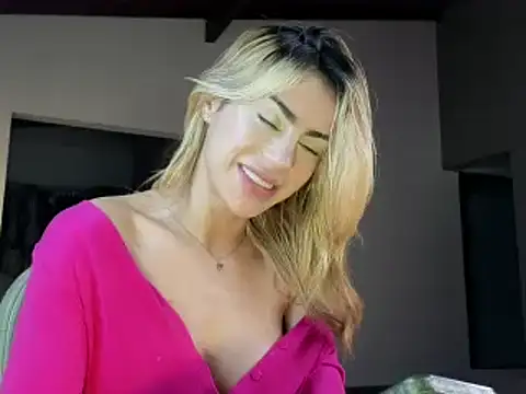 Snapshot of greyslopez chatting on 21, 2, 2025 greyslopez online show from 21, 2, 2025