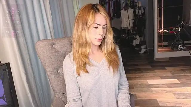 Snapshot of greyslopez chatting on 15, 10, 2025 greyslopez online show from 15, 10, 2025