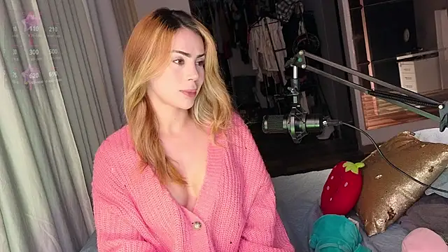 Snapshot of greyslopez chatting on 4, 12, 2025 greyslopez online show from 4, 12, 2025