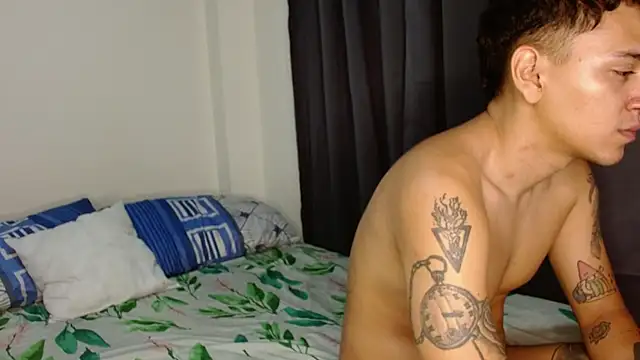 Snapshot of lianandnatasha chatting on 8, 2, 2026 lianandnatasha online show from 8, 2, 2026