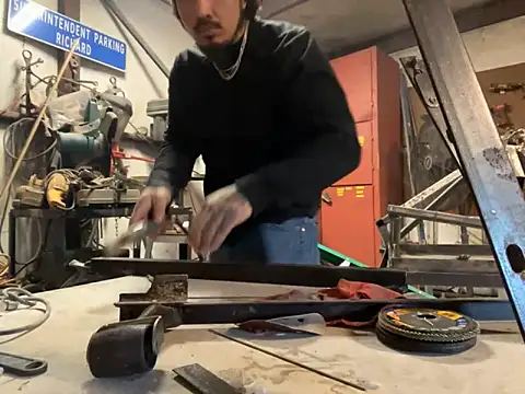 Snapshot of yomanfriend chatting on 1, 1, 2025 yomanfriend online show from 1, 1, 2025