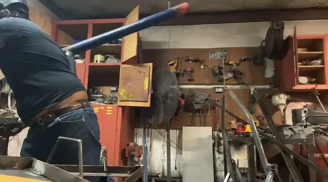 Snapshot of yomanfriend chatting on 5, 1, 2025 yomanfriend online show from 5, 1, 2025