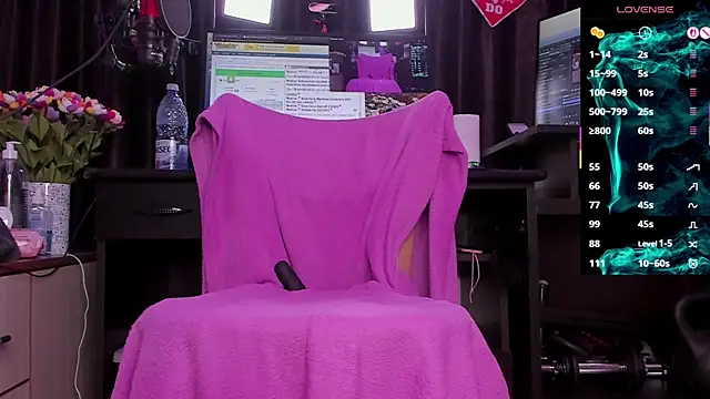 Snapshot of Raissa_sky26 chatting on 2, 12, 2025 Raissa sky26 online show from 2, 12, 2025