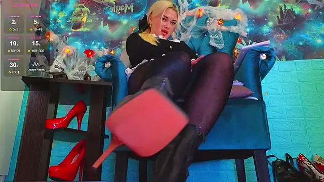 Snow Goddess online show from 24, 10, 2025