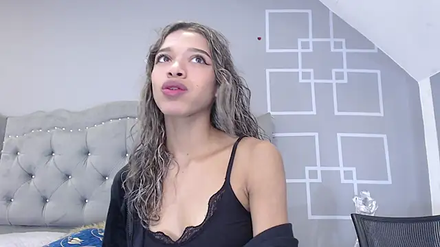 BritneyCollins online show from 9, 2, 2025