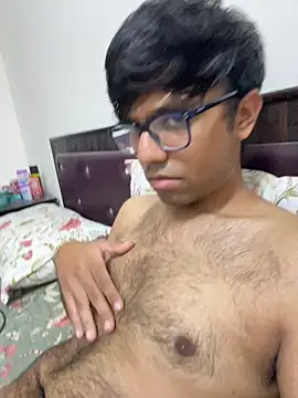 Snapshot of BoyzaraHatke chatting on 11, 4, 2026 BoyzaraHatke online show from 11, 4, 2026